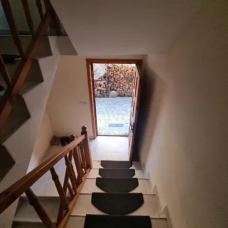 апартментс *