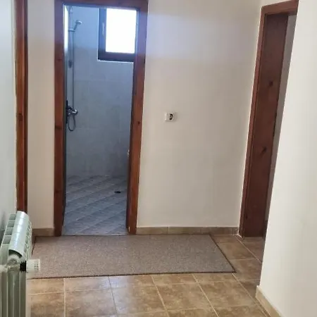апартментс Apartment *