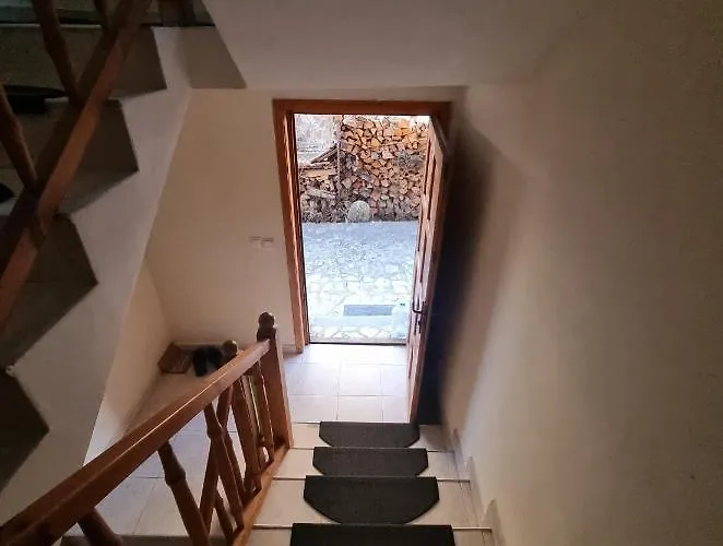 апартментс *